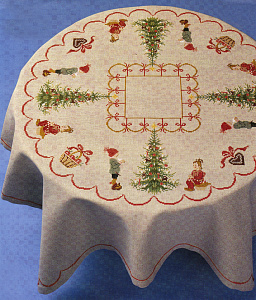 Набор для вышивания: "Рождественская скатерть"