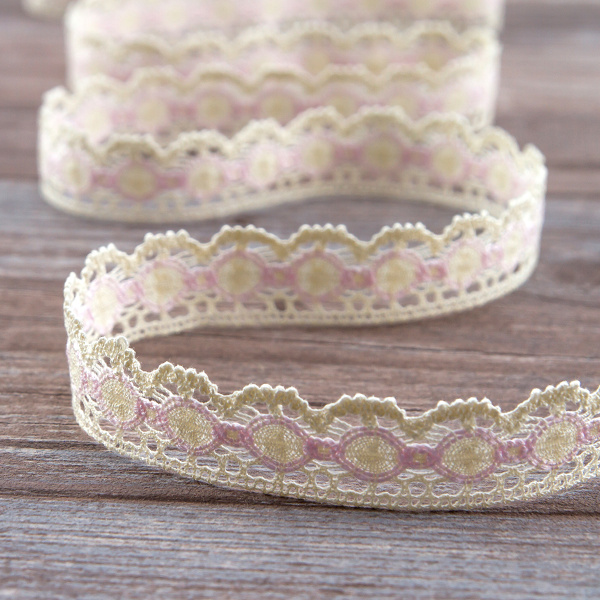 Мерсеризованное хлопковое кружево, 23 мм, цвет бежевый/светло-розовый. Арт 3679/95