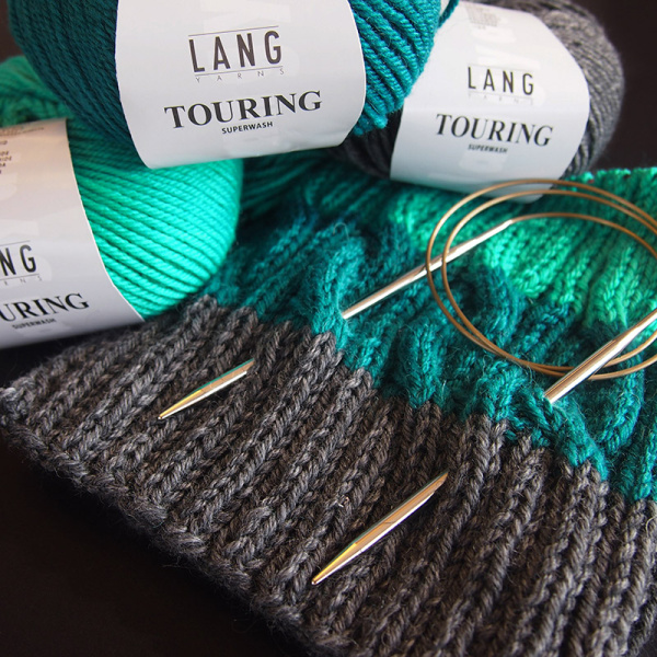 Набор для вязания шапки Hello Knitty Strickmuetze . Арт 930-2