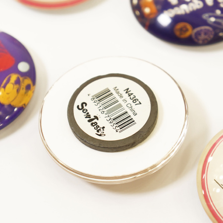 Набор магнитов стеклянных с изображением швейных сюжетов. Арт N4367/1