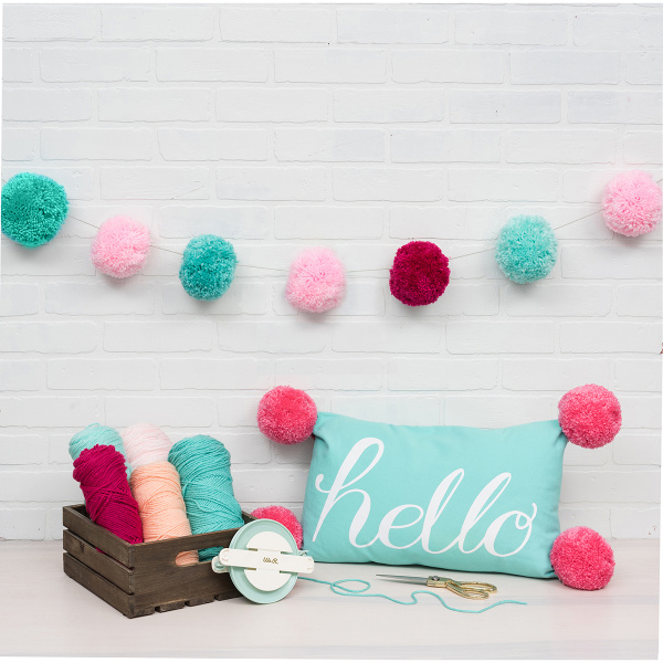 Устройство "Jumbo Pom Pom Maker" для изготовления больших помпонов до 13 см. Арт 661013