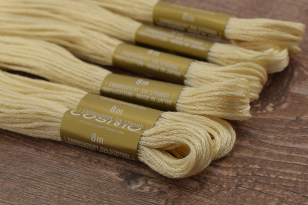 Мулине COSMO однотонный цвет  1000      . Арт 25-6/1000      