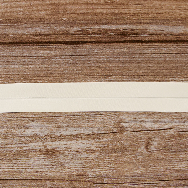 Косая бейка атласная 30 мм, 25 м, цвет 56, кремовый. Арт 6260-30мм-56            