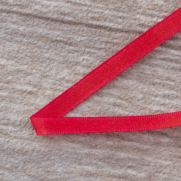 Лента для вышивания SAFISA на блистере, 4 мм, 5 м, цвет 14, красный. Арт P111-4мм-14             