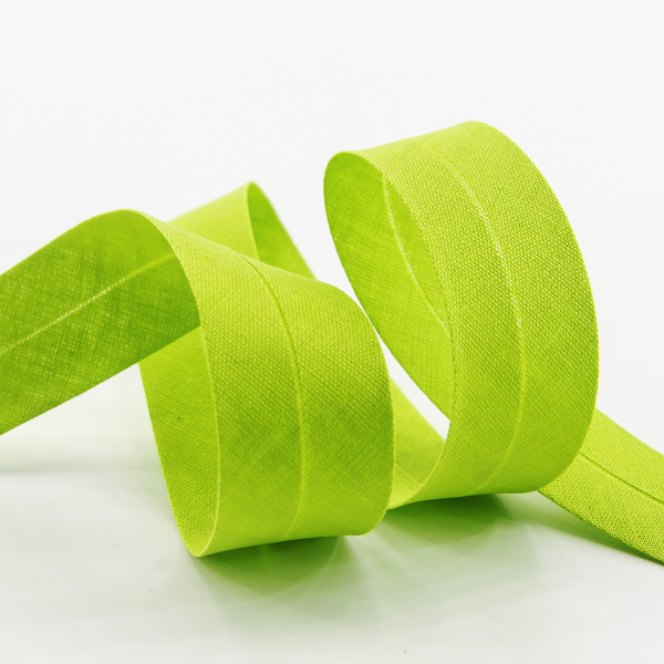 Косая бейка хлопок/полиэстер 20 мм, 25 м, цвет 73, желто-зеленый. Арт 6120-20мм-73            