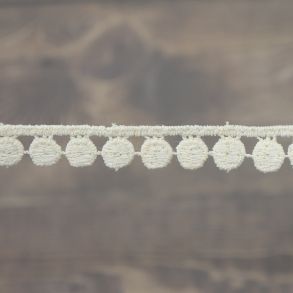 Кружево гипюр, 12 мм, цвет бежевый, 100% полиэстер, 4,5 м. Арт G-4634.371