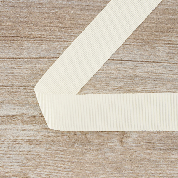 Лента репсовая SAFISA, 25 мм, 25 м, цвет 03 молочный. Арт 350-25мм-03