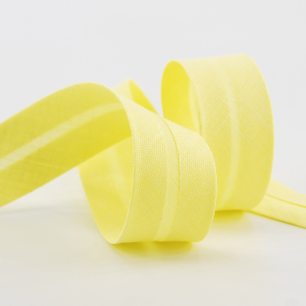 Косая бейка хлопок/полиэстер 20 мм, 25 м, цвет 09, светло-желтый. Арт 6120-20мм-09            