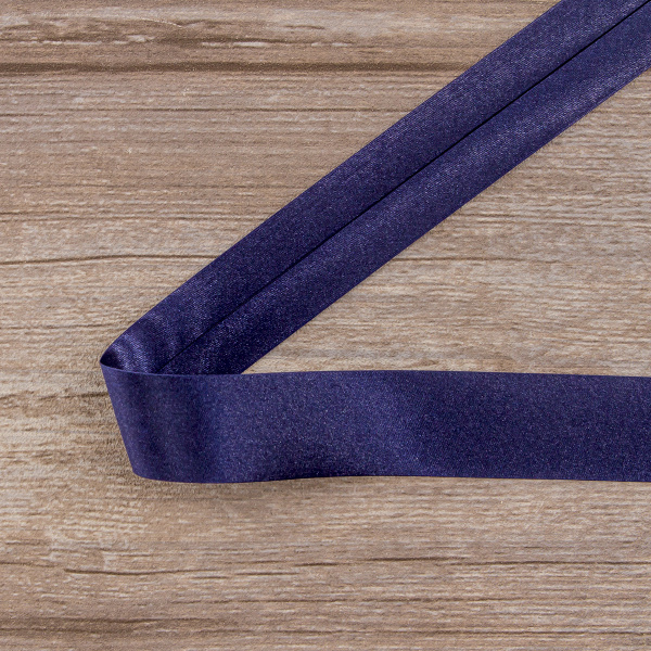 Косая бейка атласная 30 мм, 25 м, цвет 15, темно-синий. Арт 6260-30мм-15            