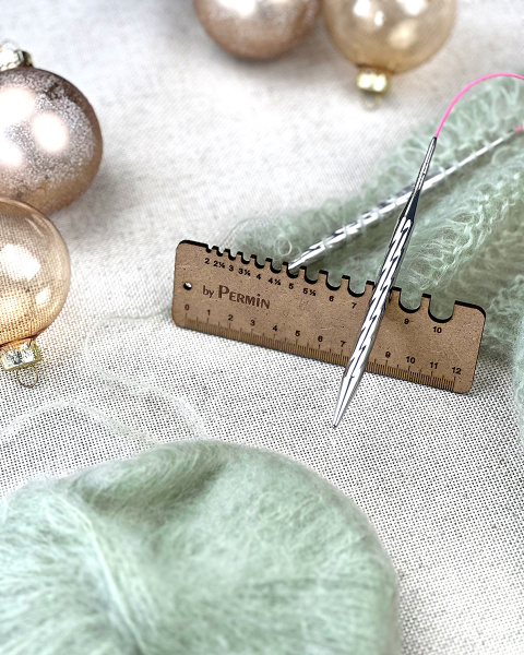 Линейка измеритель спиц и крючков . Арт 860005