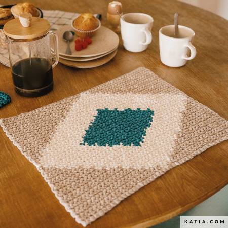 Журнал с моделями по пряже Katia SS HOME 4. Арт 6288