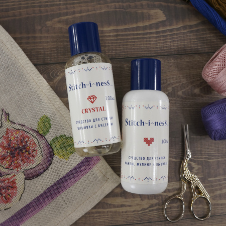 Средство "Stitch-i-nesS" CRYSTAL для стирки вышитых изделий с бисером и украшениями, 100 мл. Арт 005100