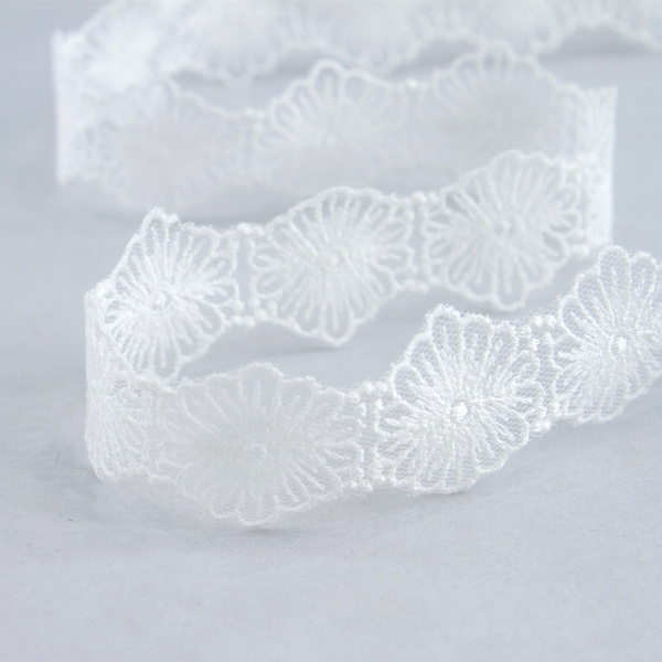 Кружево-вышивка на тюле, 17 мм, 13,5 м. Арт 41689/01