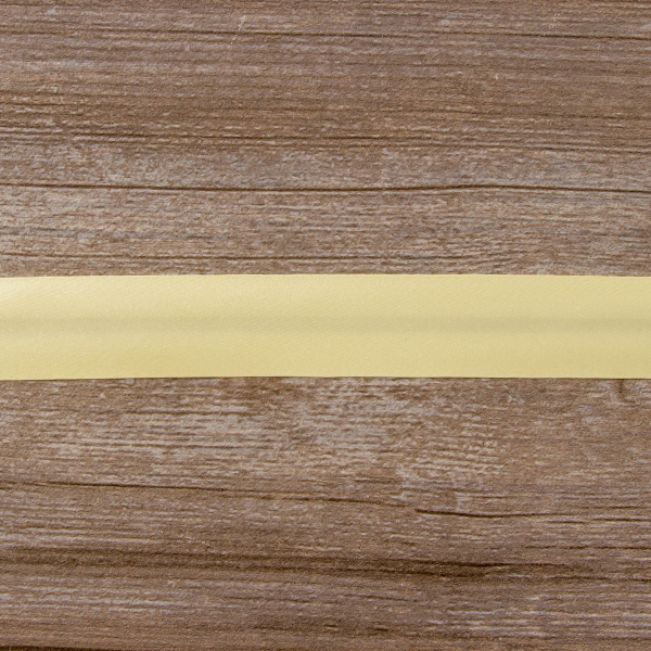 Косая бейка атласная 30 мм, 25 м, цвет 10, шампань. Арт 6260-30мм-10            