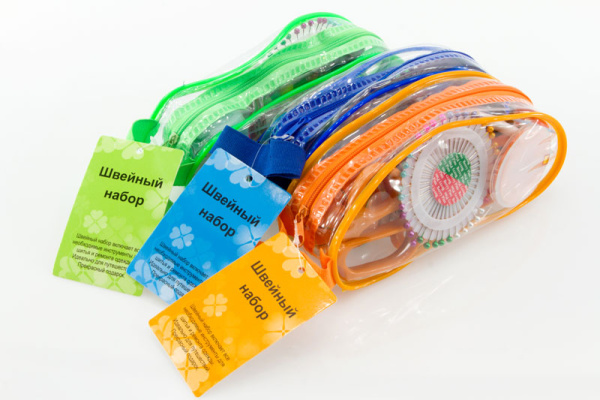 Набор швейный в прозрачном пластиковом кошельке на молнии. Арт N4303                   