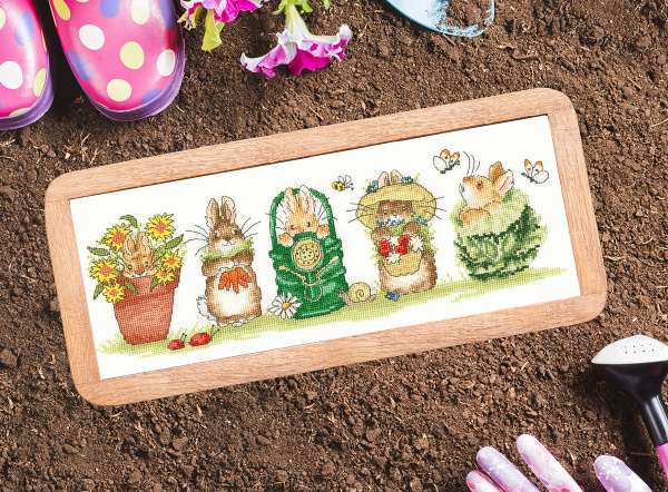 Набор для вышивания "Garden Helpers". Арт XMS35