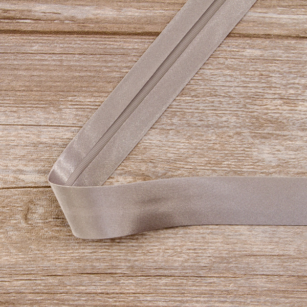 Косая бейка атласная 30 мм, 25 м, цвет 103, темно-серый. Арт 6260-30мм-103            