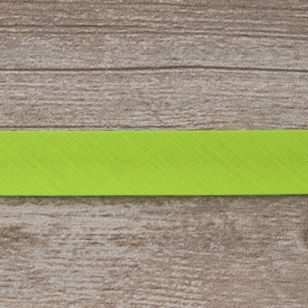 Косая бейка хлопок/полиэстер 20 мм, 25 м, цвет 118, лайм . Арт 6120-20мм-118           