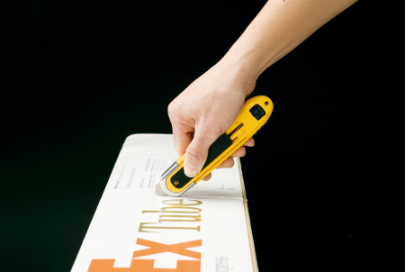 Нож универсальный с выдвижным лезвием и возвратной пружиной Olfa. Арт SK-8