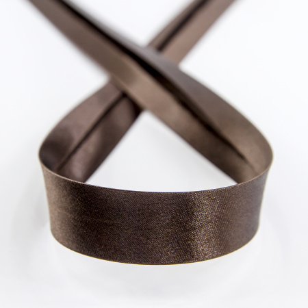 Косая бейка атласная 20 мм, 25 м, цвет 17, темно-коричневый. Арт 6260-20мм-17            