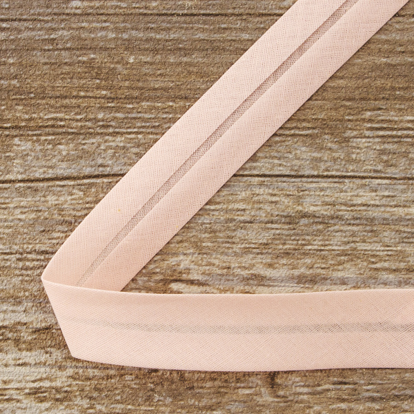 Косая бейка хлопок/полиэстер 20 мм, 25 м, цвет 52, дымчачая роза. Арт 6120-20мм-52            