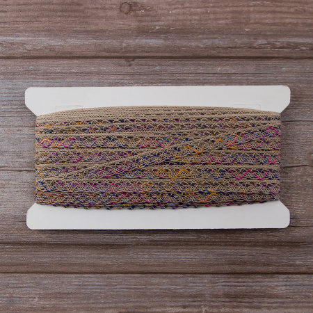 Мерсеризованное хлопковое кружево, 13 мм, цвет бежевый с сиренево-желто-розовым. Арт 3155/A5