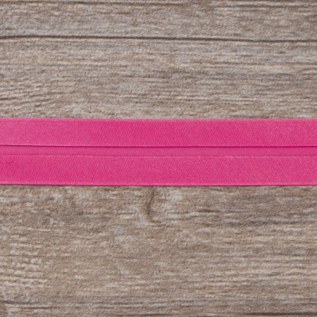 Косая бейка атласная 20 мм, 25 м, цвет 142, ярко-розовый. Арт 6260-20мм-142