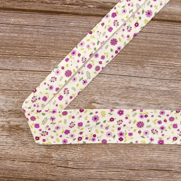 Косая бейка с рисунком SAFISA, арт.6626, 30 мм, 20 м, цвет 01. Арт 6626-30мм-01