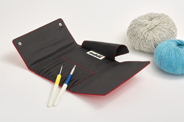 Набор крючков для вязания с пластиковой ручкой addiColours. Арт 648-2