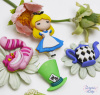 Набор пуговиц и/или декоративных элементов "Алиса в стране чудес". Арт 11771