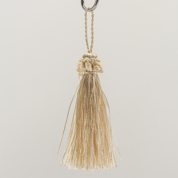 Кисть декоративная на шнуре, длина 95 мм, цвет абрикосовый. Арт KY - 06-col.PE - 2