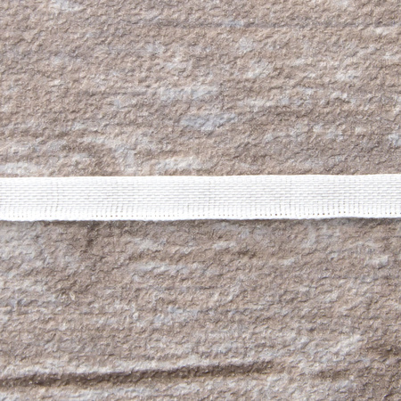 Лента для вышивания SAFISA на блистере, 4 мм, 5 м, цвет 02, белый. Арт P111-4мм-02             