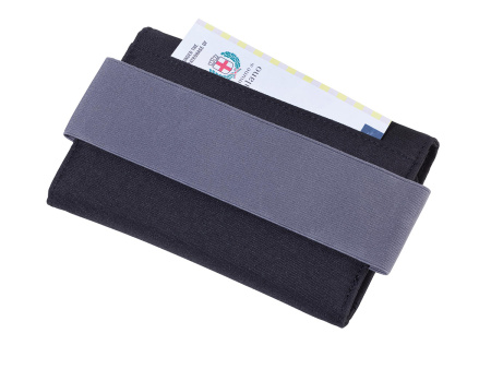 Кейс-органайзер TROIKA для проездных документов с магнитной застежкой. Арт TRV55/BK