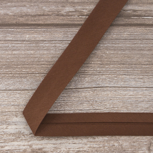 Косая бейка хлопок/полиэстер 20 мм, 25 м, цвет 117, шоколад. Арт 6120-20мм-117           