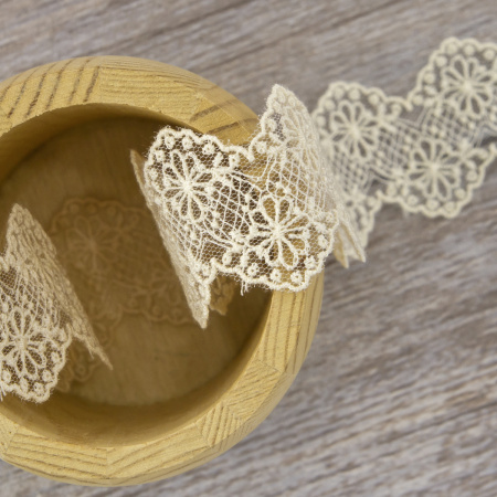 Кружево-вышивка на тюле, 18 мм, 14,6 м. Арт 41693/02