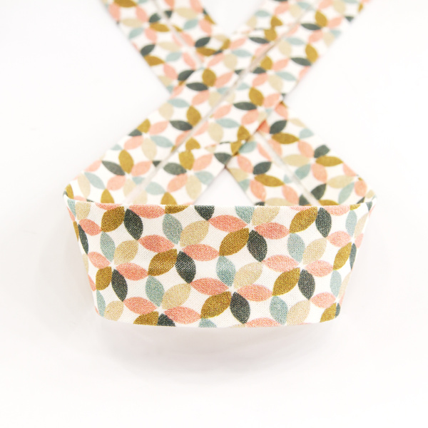 Косая бейка с рисунком SAFISA, арт.6630, 30 мм, 20 м, цвет 02. Арт 6630-30мм-02