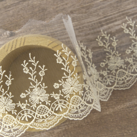 Вышивка на тюле, 87 мм, цвет экрю. Арт I646/02