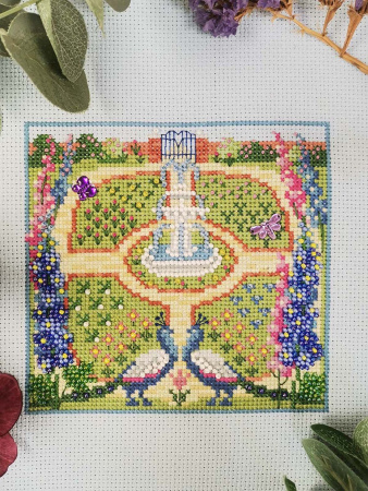 Набор для вышивания  "Сад  с  павлинами". Арт 13.003.68