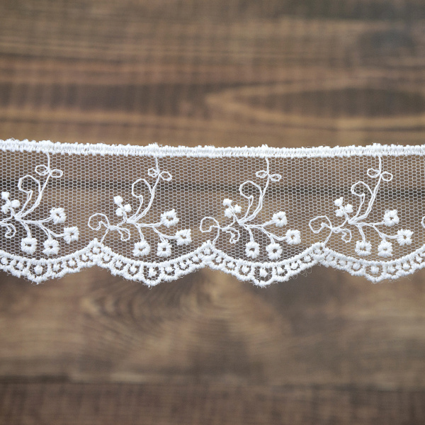 Кружево-вышивка на тюле, 32 мм, цвет молочный, 100% полиэстер, 3,5 м. Арт T-30115.112