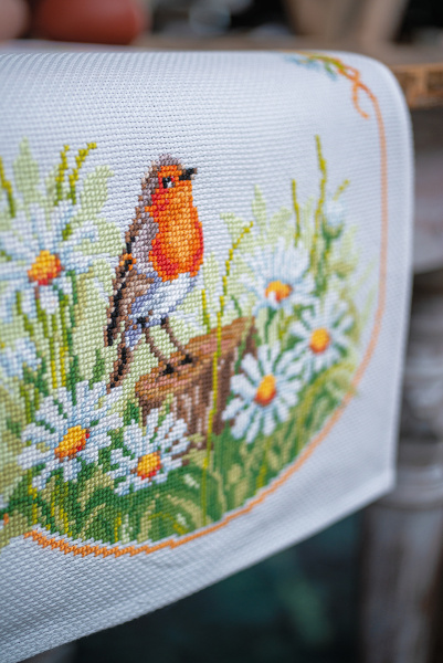 Набор для вышивания дорожки "Малиновка и маргаритки". Арт PN-0021791