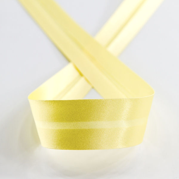 Косая бейка атласная 30 мм, 25 м, цвет 10, шампань. Арт 6260-30мм-10            