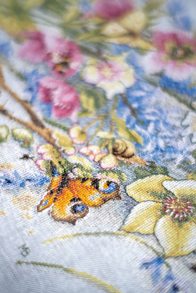 Набор для вышивания "Meeting around helleborus"  . Арт PN-0186136