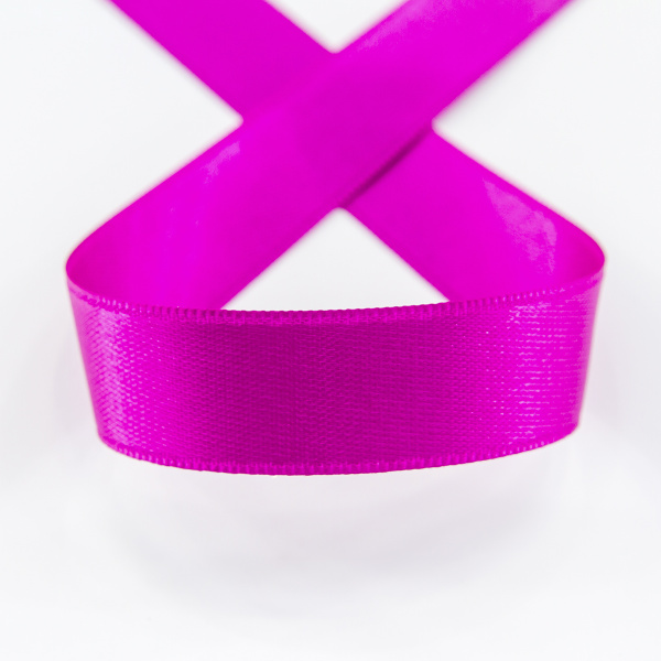 Лента атласная двусторонняя SAFISA, 15 мм, 25 м, цвет 82, пурпурный. Арт 110-15мм-82             