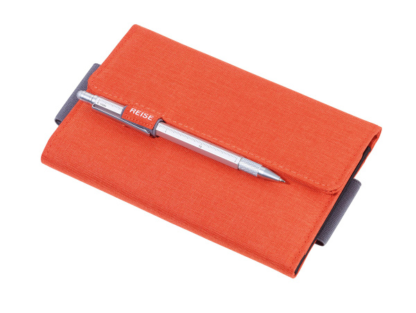 Кейс-органайзер TROIKA для проездных документов с магнитной застежкой. Арт TRV55/OR