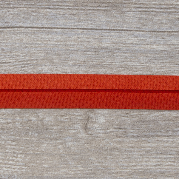 Косая бейка хлопок/полиэстер 20 мм, 25 м, цвет 137, темно-оранжевый. Арт 6120-20мм-137