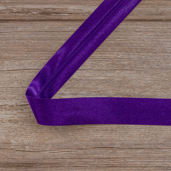 Косая бейка атласная 30 мм, 25 м, цвет 39, фиолетовый. Арт 6260-30мм-39            