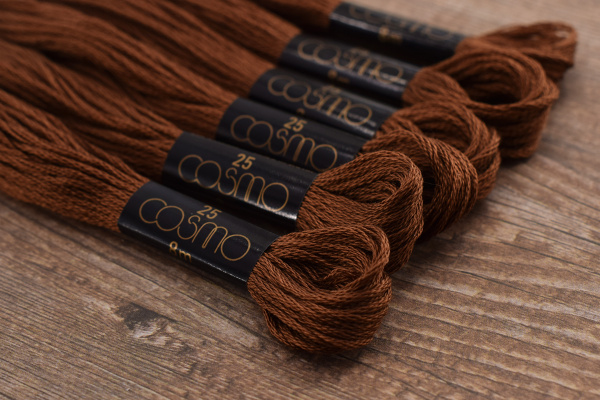 Мулине COSMO однотонный цвет  310       . Арт 25-6/310       