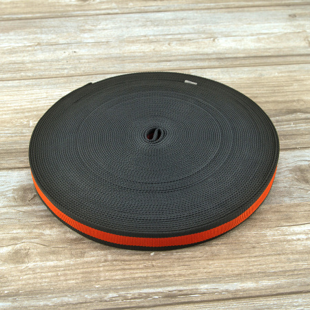 Тесьма  ременная (стропа) PEGA черная с красной полосой, 25 мм. Арт 836741025DR002         