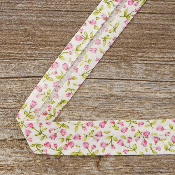 Косая бейка с рисунком SAFISA, арт.6484, 20 мм, 20 м, цвет 02. Арт 6484-20мм-02