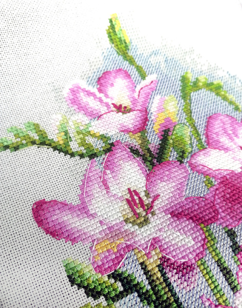 Набор для вышивания  "Фрезии". Арт 04.004.15